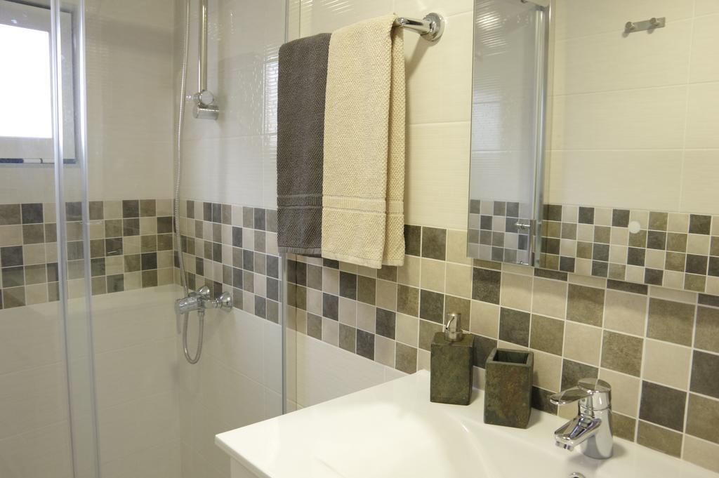 Novo Apartamento Graca Lisbona Esterno foto